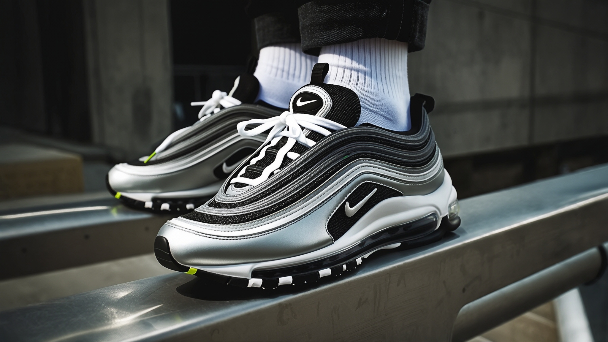 Introducing the New Balance 1000: A Sleek ‘Silver’ Edition Unveiled