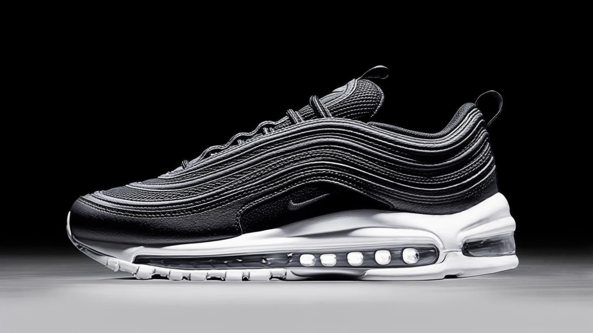 Classic Elegance: The Nike Air Max 95 Golf in White and Black
