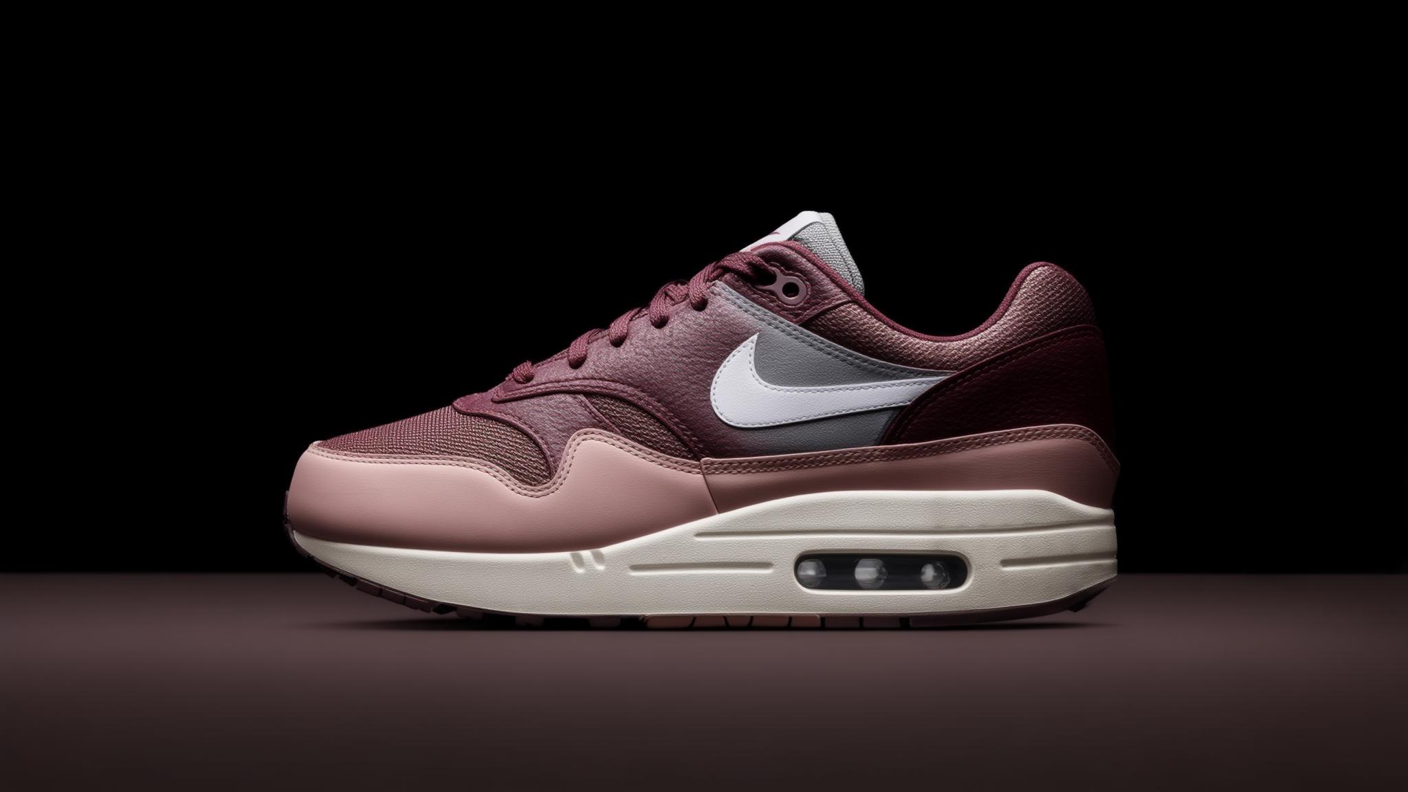 Nike Unveils Bold Monotone Shox Collection