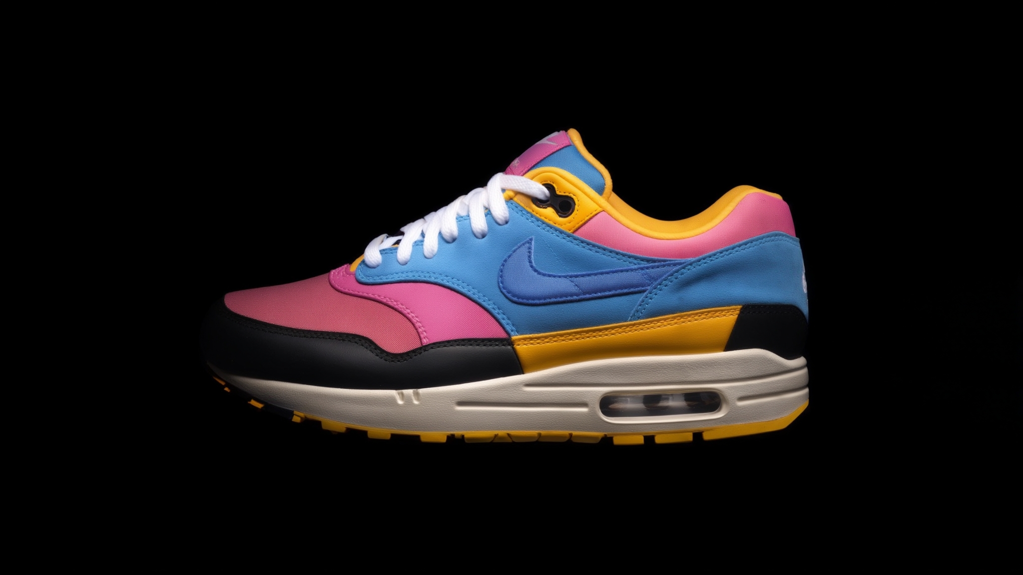 Nike Unveils a Vibrant Multi-Color Edition of the Air Max 90 'Cool Grey'